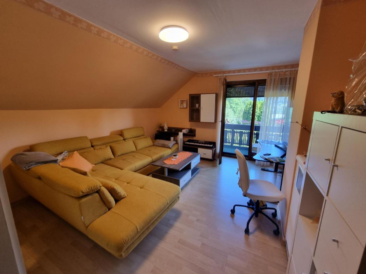 Haus Flora - Ferienwohnung Bodensdorf Exterior foto