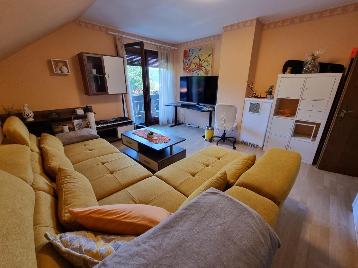 Haus Flora - Ferienwohnung Bodensdorf Exterior foto